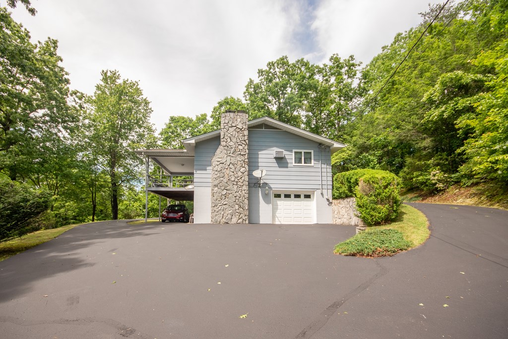 525 Beacon Hill Rd
