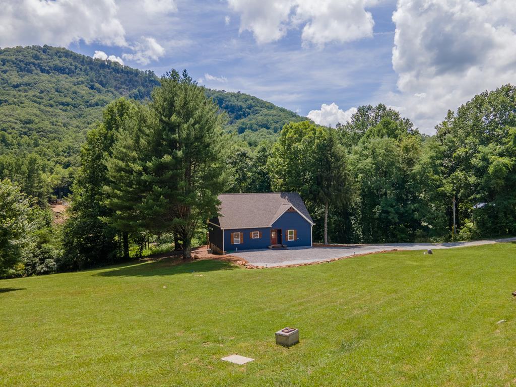 4691 Tessentee Rd