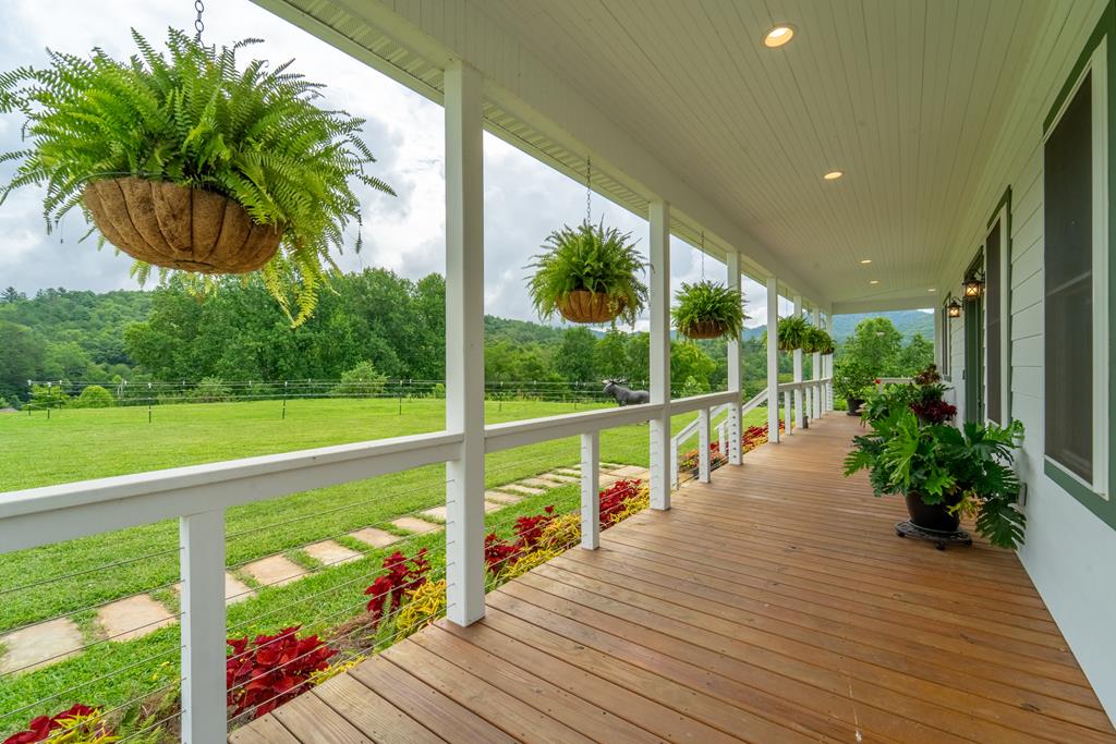 2131 Snow Hill Road