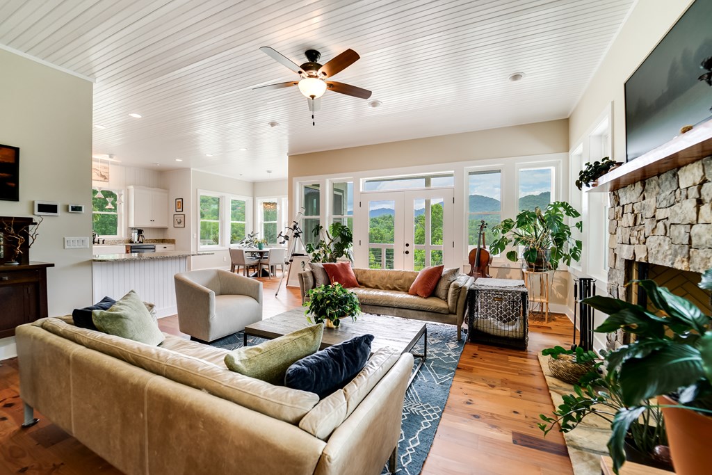 2131 Snow Hill Road