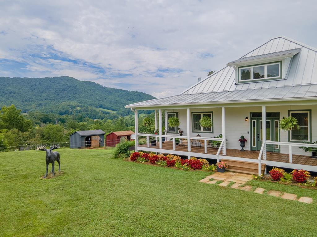 2131 Snow Hill Road
