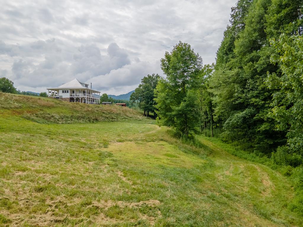 2131 Snow Hill Road