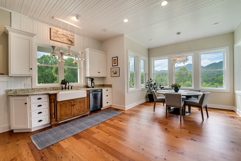 2131 Snow Hill Road