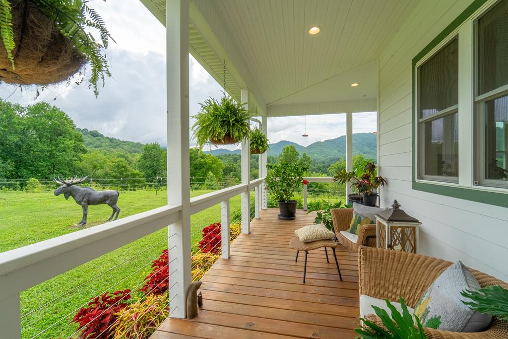 2131 Snow Hill Road
