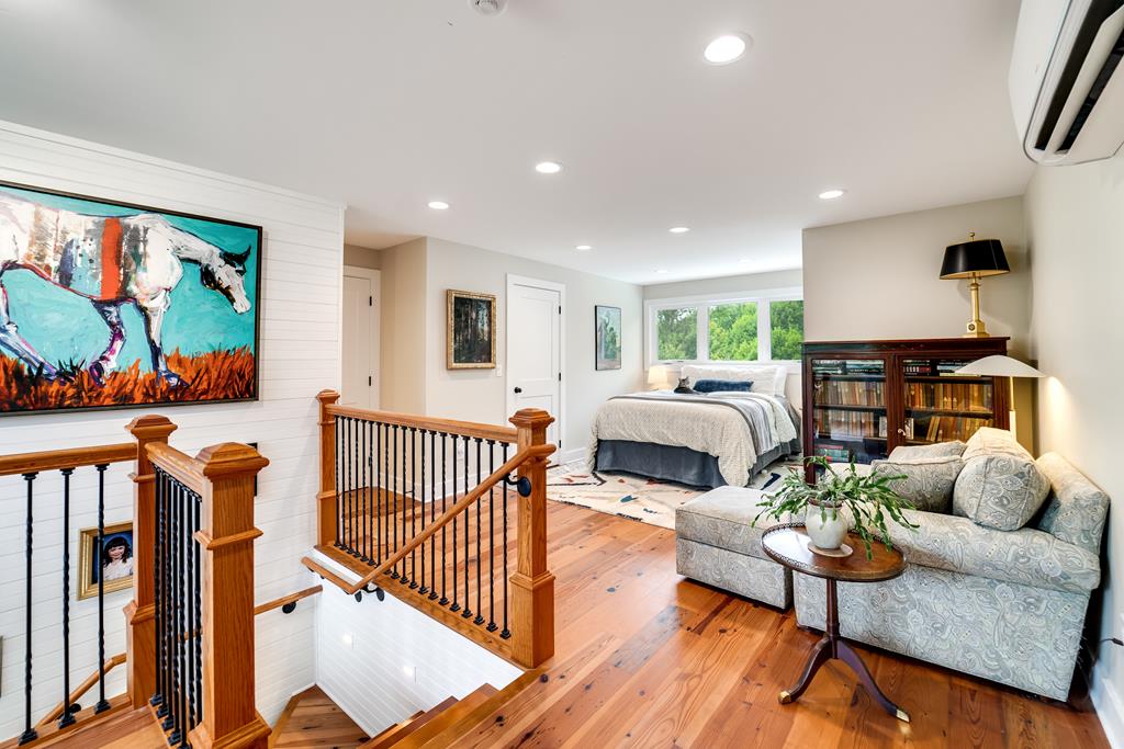 2131 Snow Hill Road