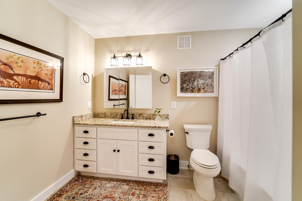 2131 Snow Hill Road