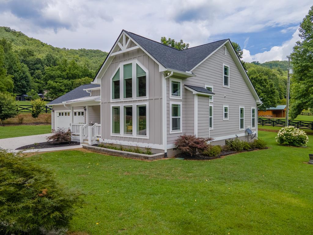 817 Mica City Road