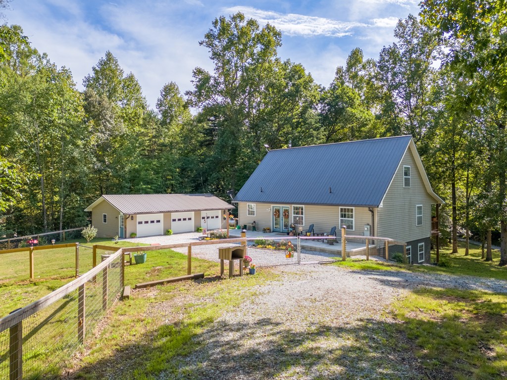 215 Mica Circle