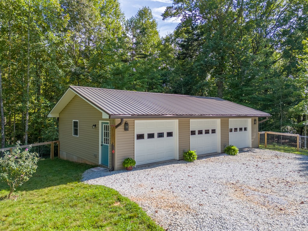 215 Mica Circle