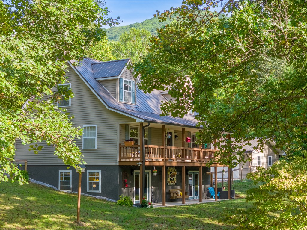 215 Mica Circle