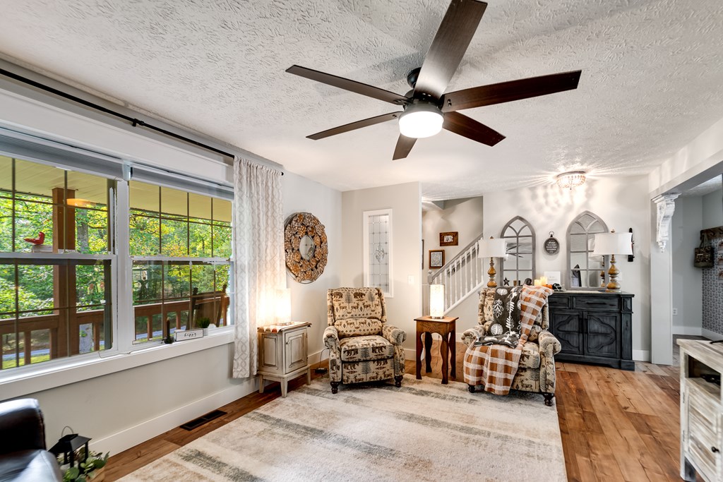 215 Mica Circle
