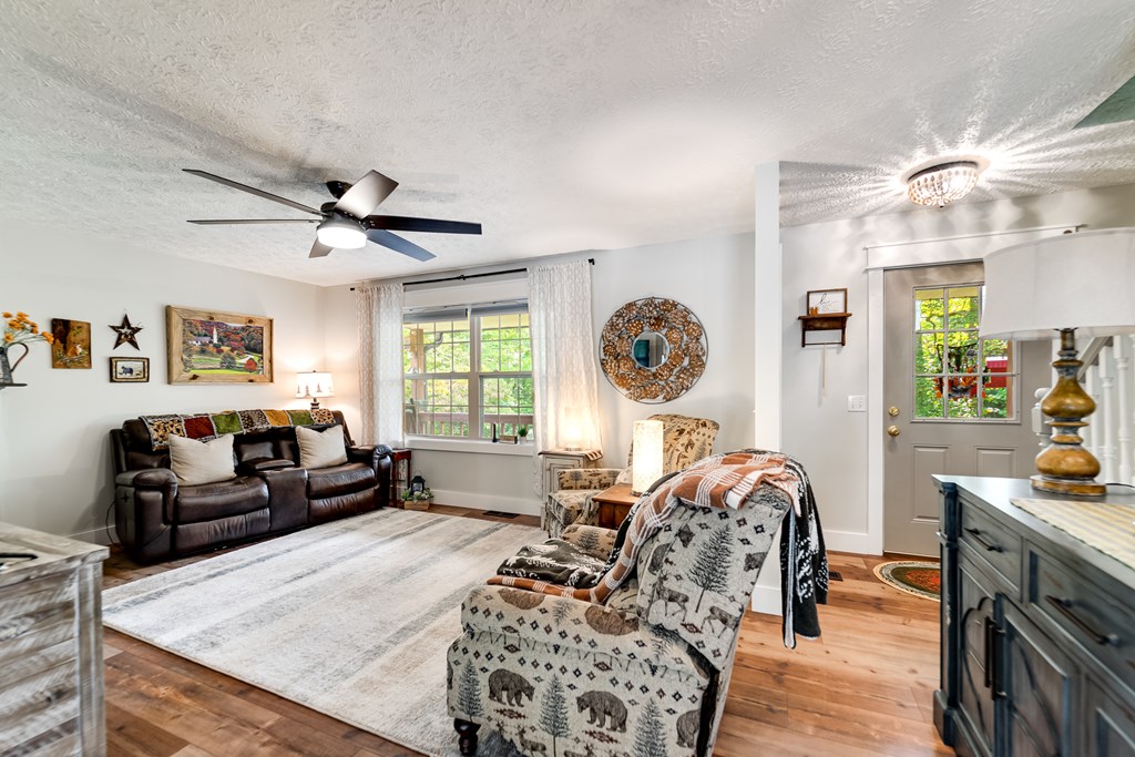 215 Mica Circle