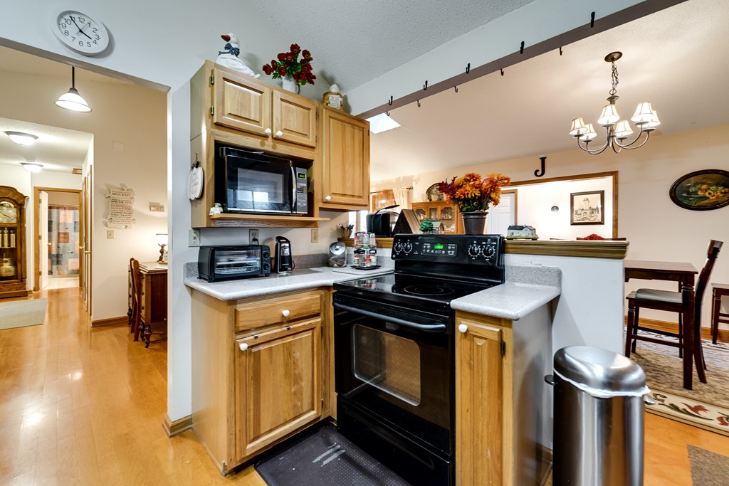 10 Wyman Way