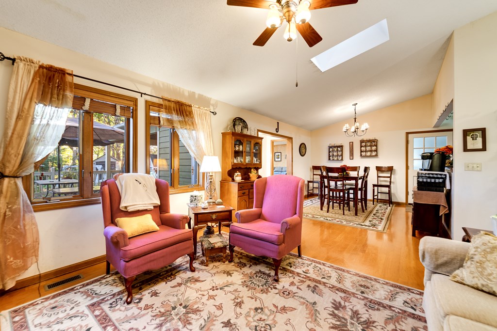 10 Wyman Way