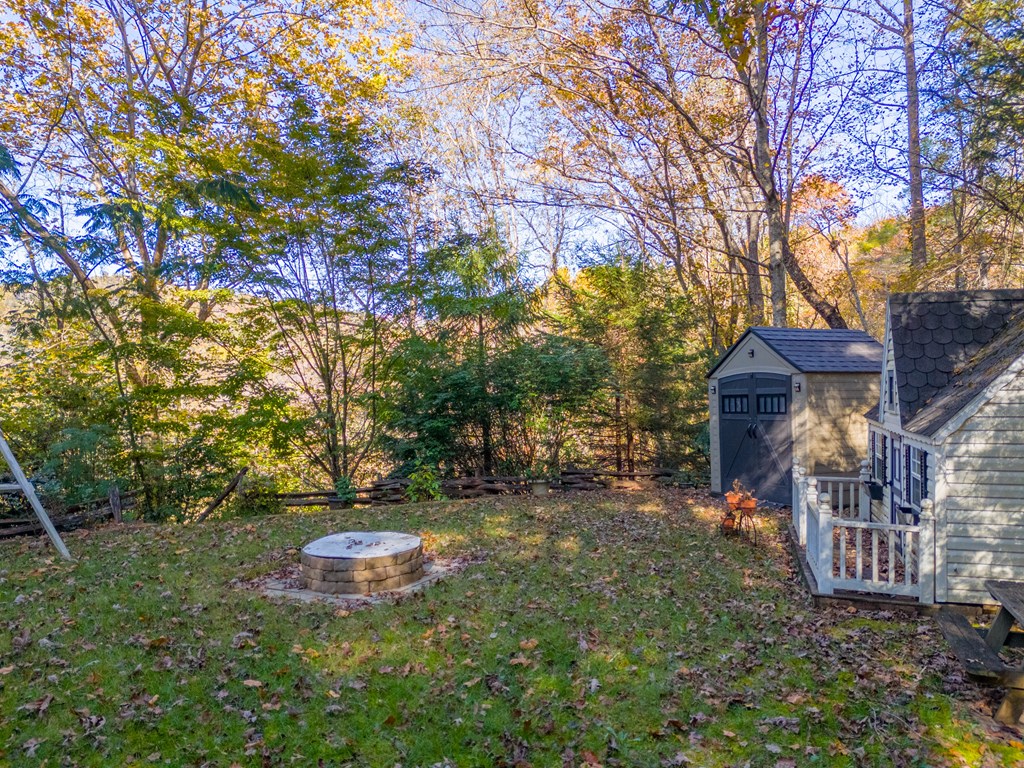 10 Wyman Way