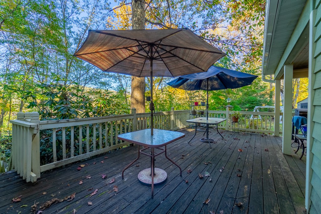 10 Wyman Way