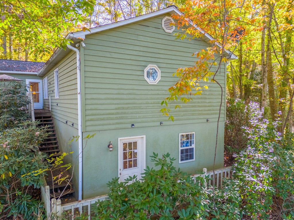 10 Wyman Way