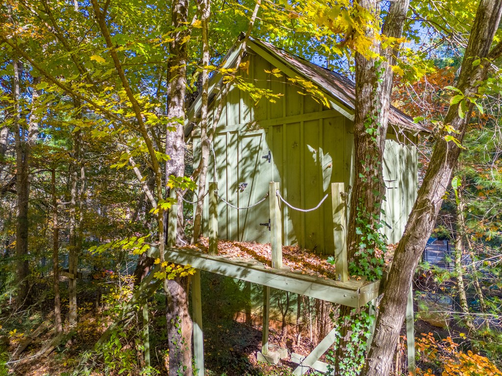 10 Wyman Way