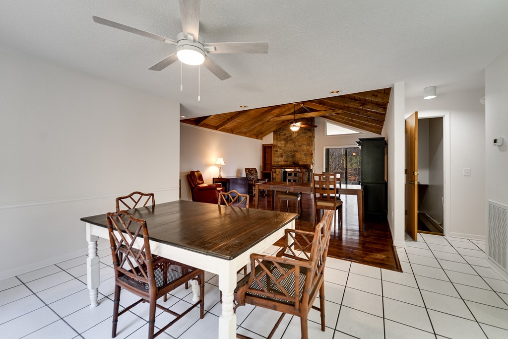 437 Ammons Road