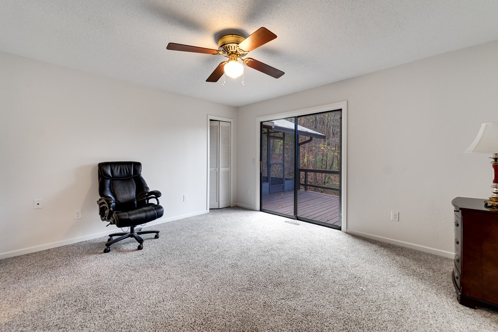 437 Ammons Road