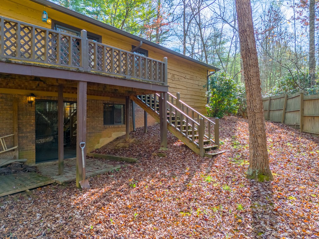 196 Crestview Heights