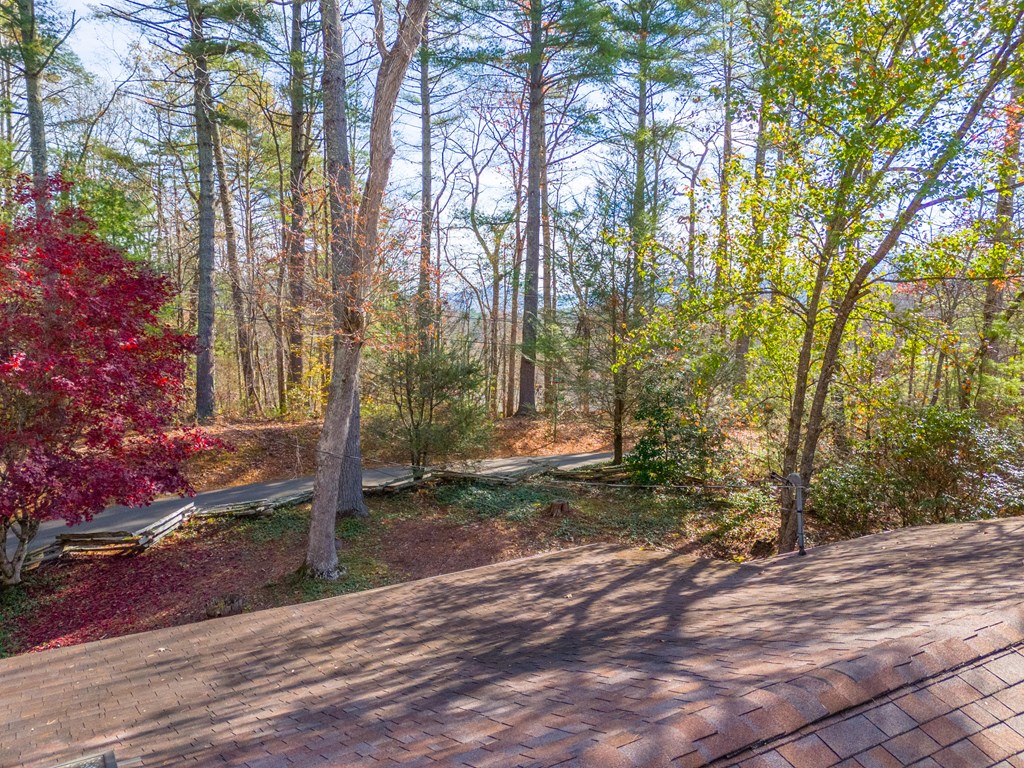 196 Crestview Heights