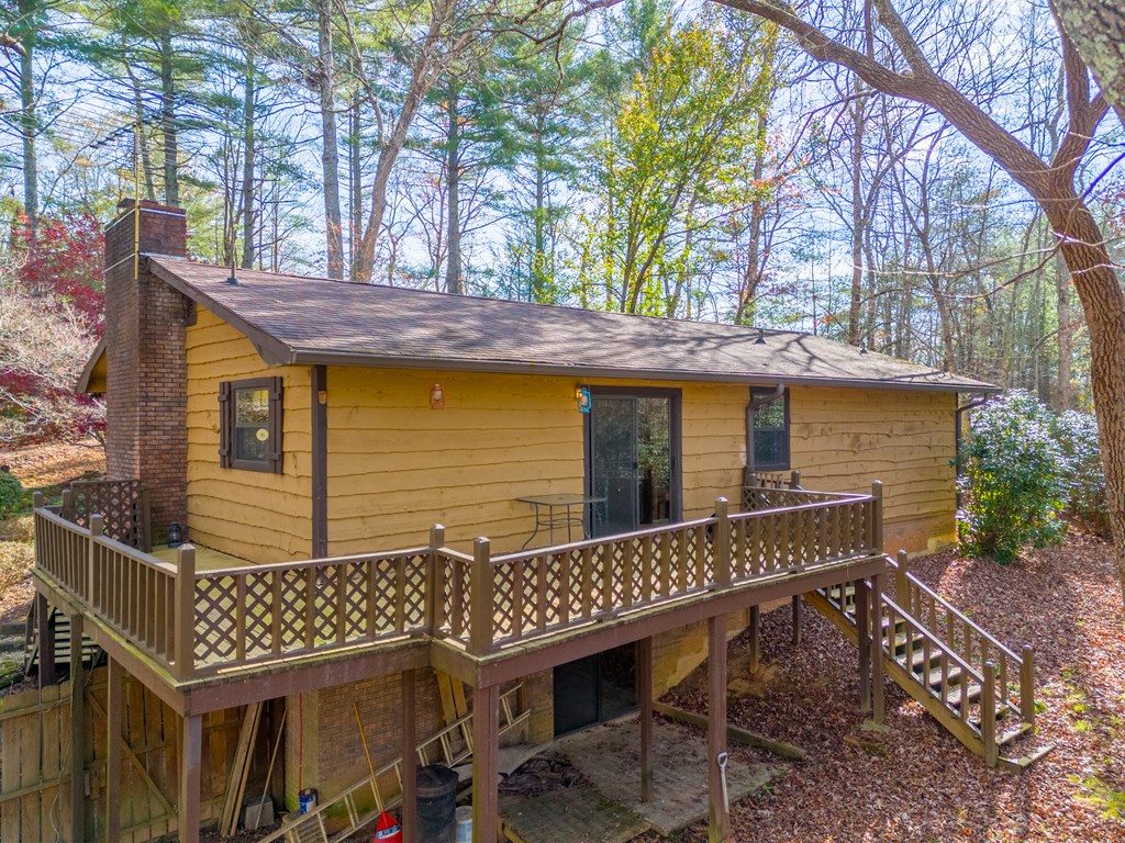 196 Crestview Heights