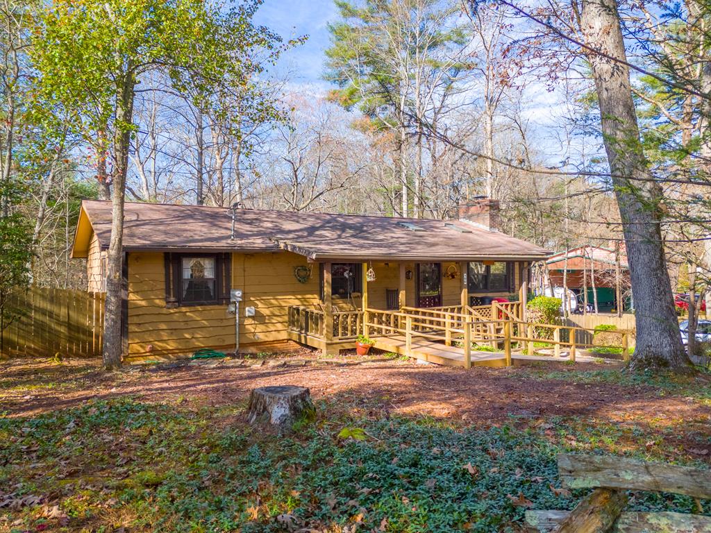 196 Crestview Heights