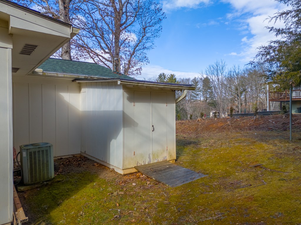 79 Jennings Dr