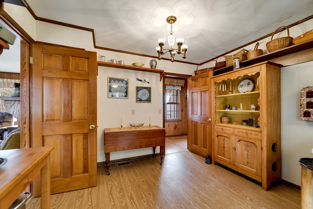 79 Jennings Dr