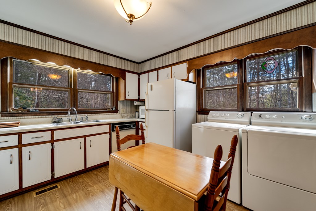 79 Jennings Dr