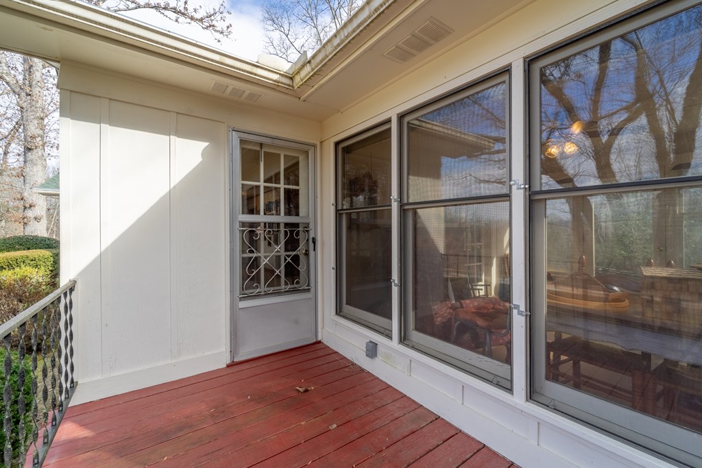 79 Jennings Dr