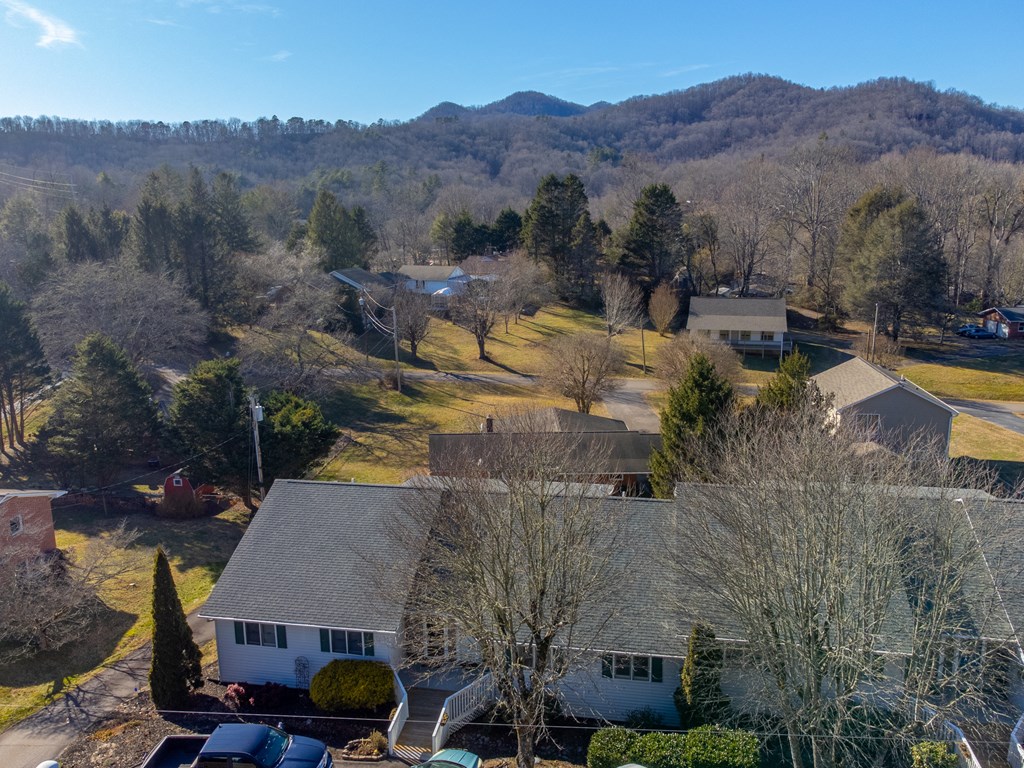 451 Hurst Circle