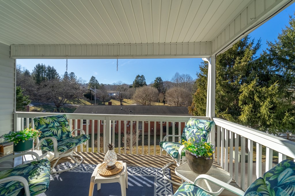 451 Hurst Circle
