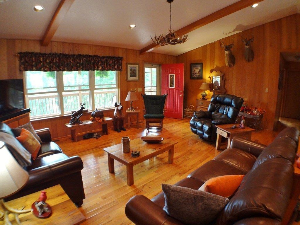 854 Hampton Branch Rd
