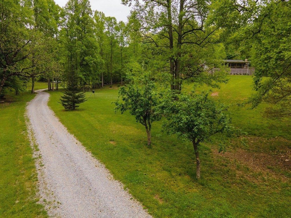 854 Hampton Branch Rd