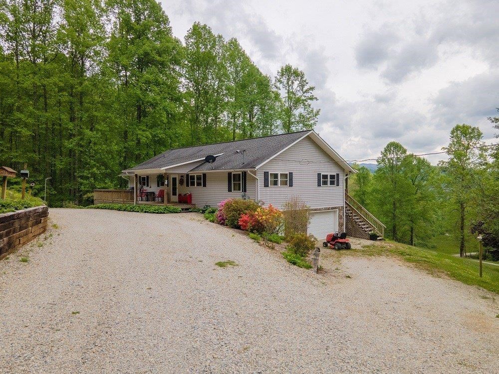 854 Hampton Branch Rd