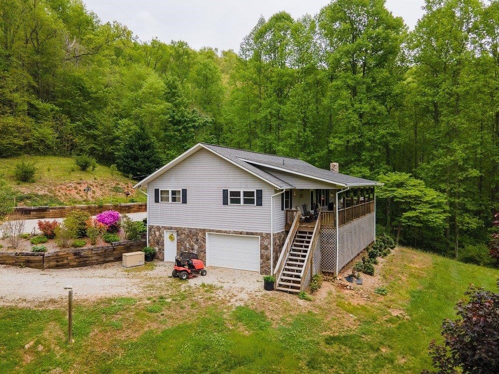 854 Hampton Branch Rd