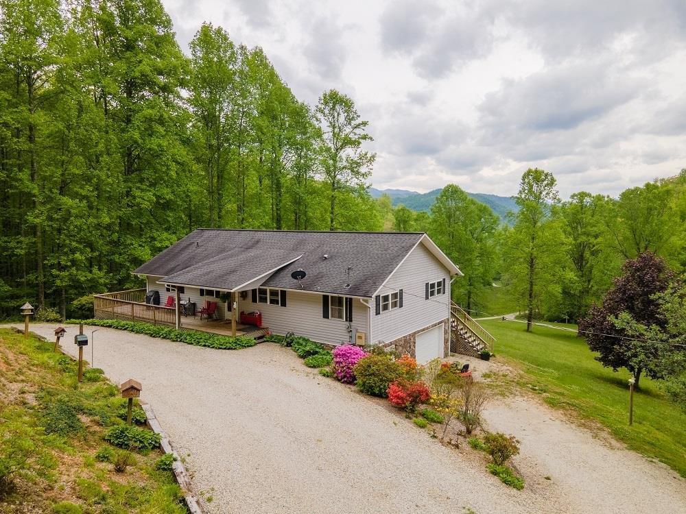 854 Hampton Branch Rd
