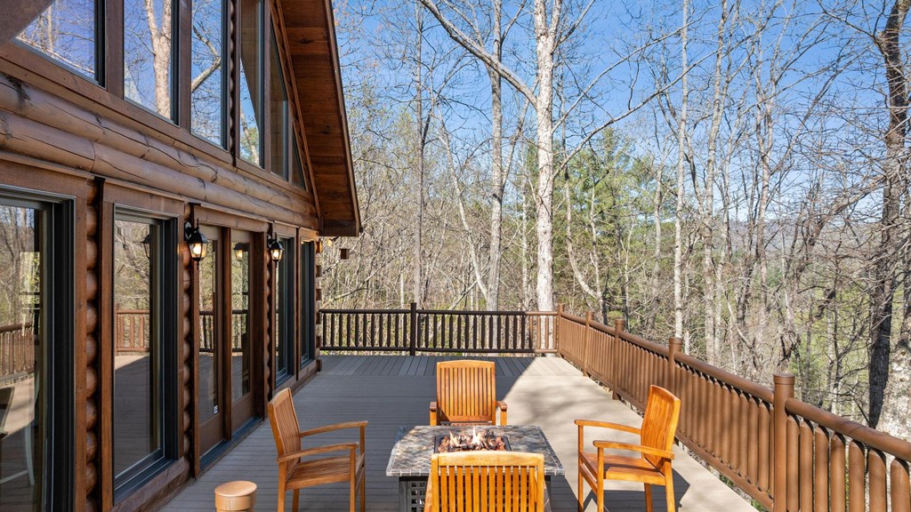 147 Diamond Falls Blvd.