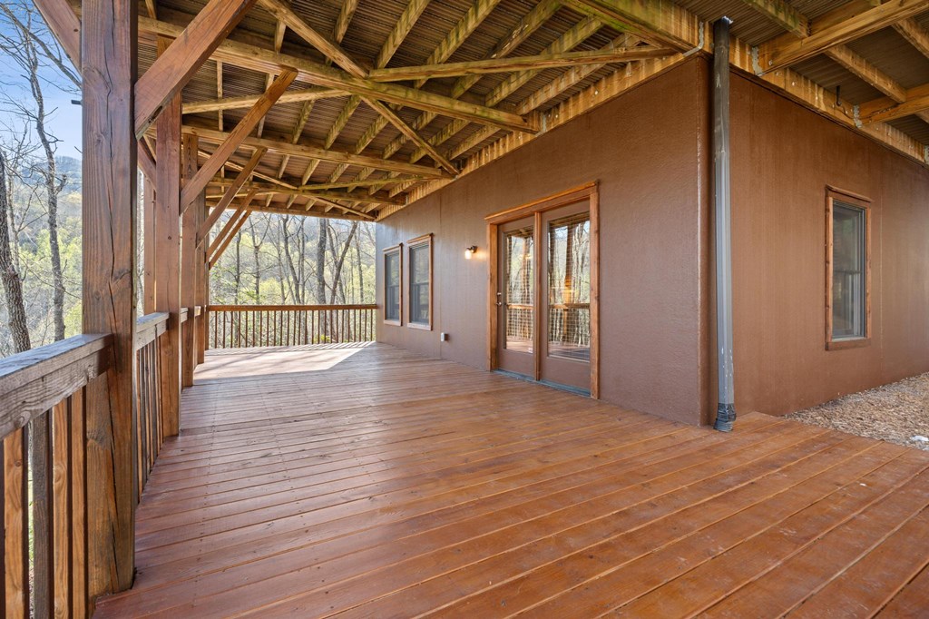 147 Diamond Falls Blvd.