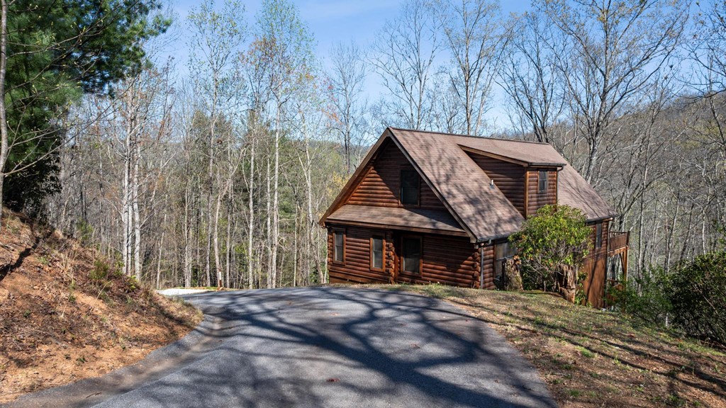 147 Diamond Falls Blvd.