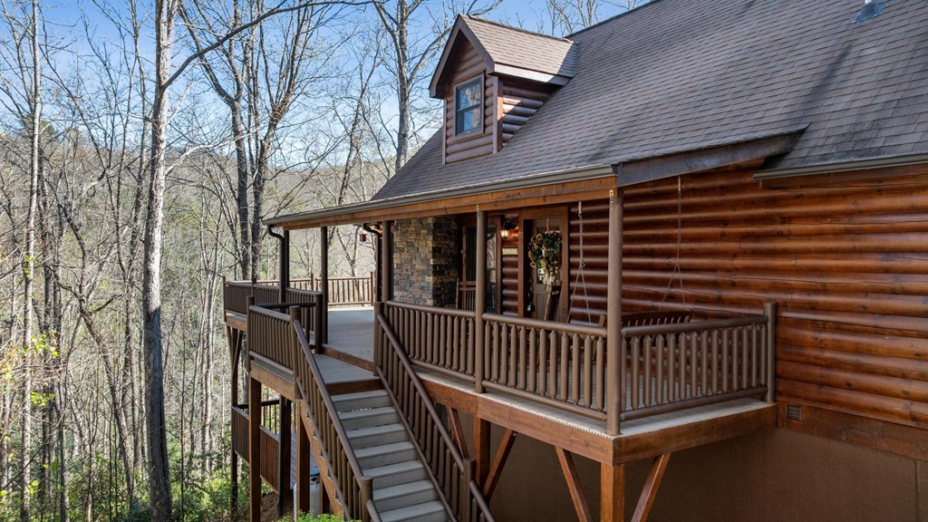 147 Diamond Falls Blvd.