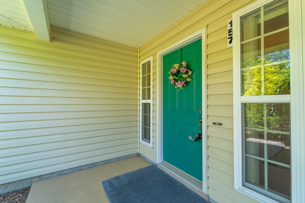 157 WEst Coventry Dr