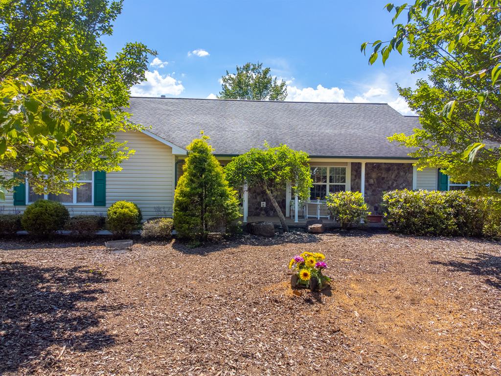 157 WEst Coventry Dr