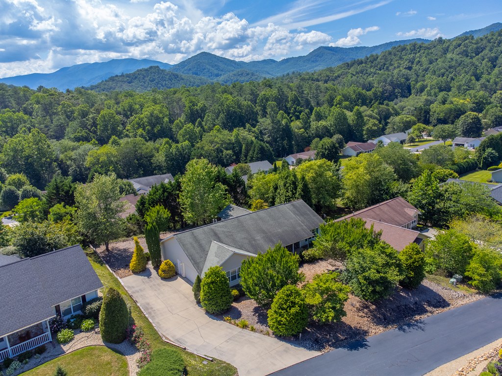 157 WEst Coventry Dr