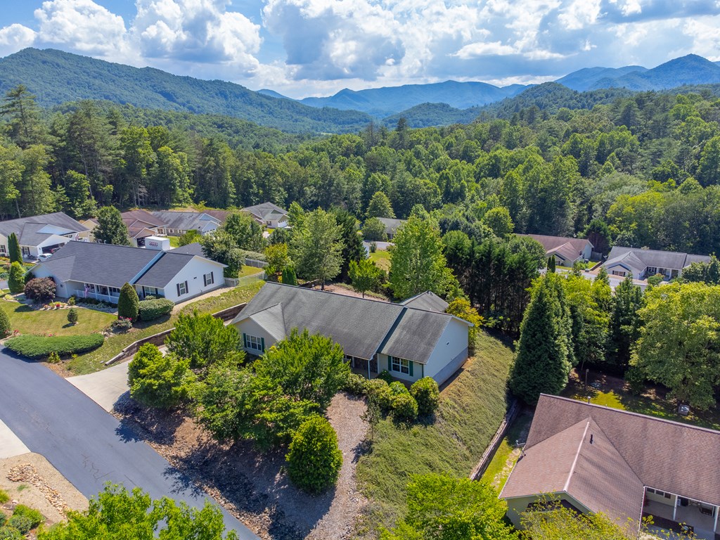 157 WEst Coventry Dr