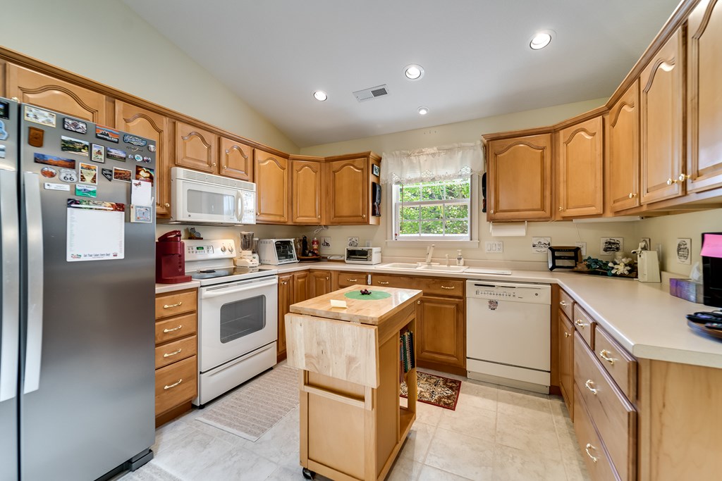 157 WEst Coventry Dr