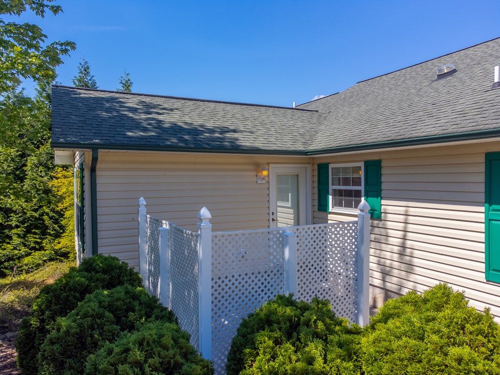 157 WEst Coventry Dr