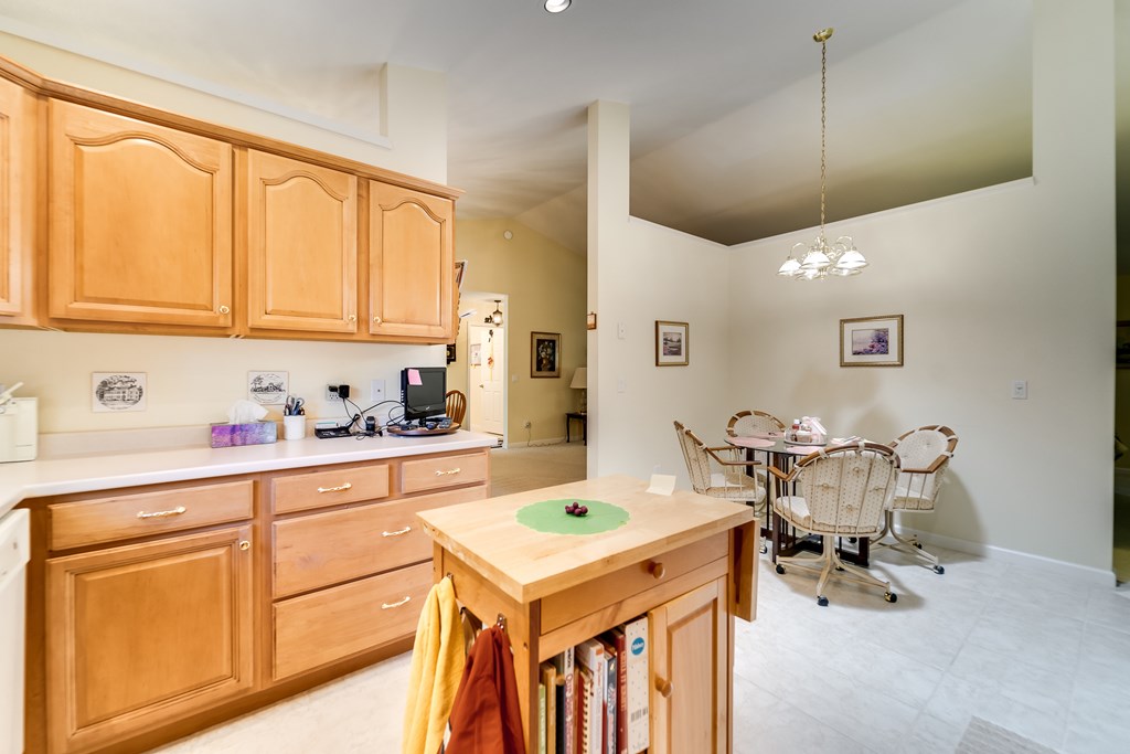 157 WEst Coventry Dr